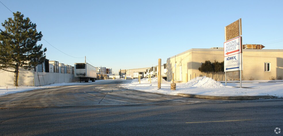 More Photos Of 6200 W 51st St, Chicago Warehouse For Lease
