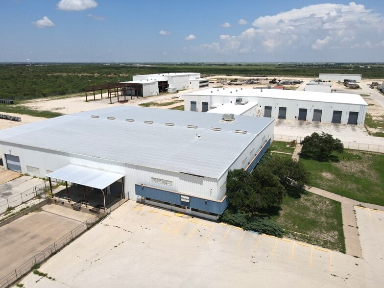 Primary Photo Of 1214 Gas Plant Rd, San Angelo Manufacturing For Sale