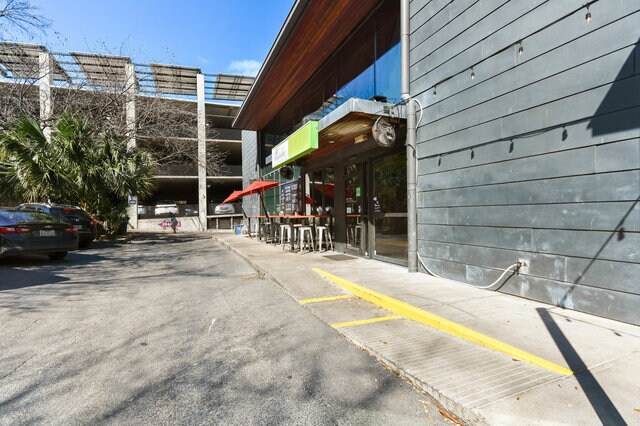 More Photos Of 1400 S Congress Ave, Austin Office For Lease