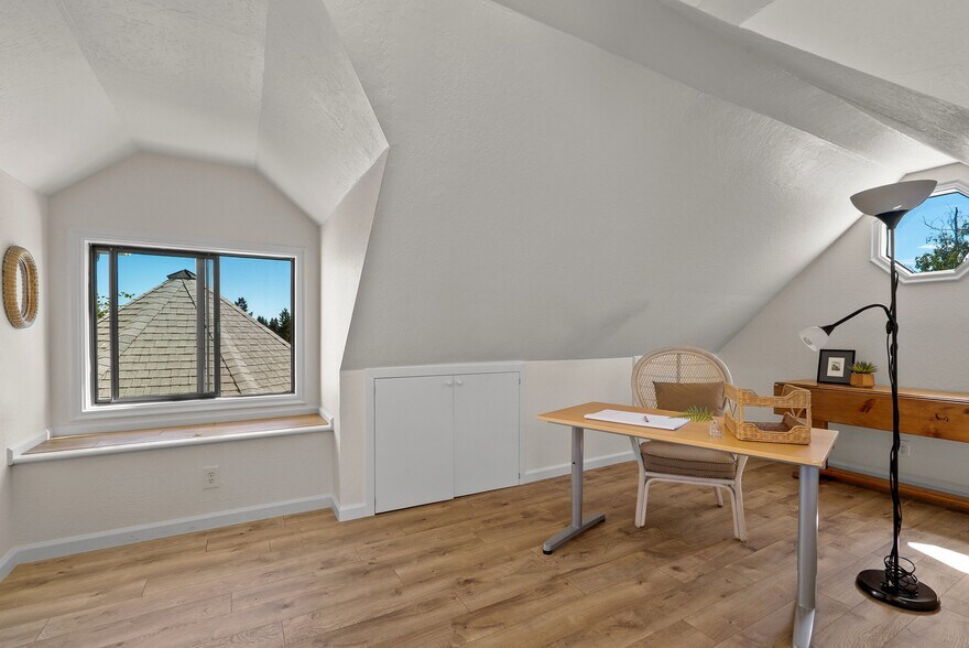 More Photos Of 7919 Empire Grade, Santa Cruz Multifamily For Sale