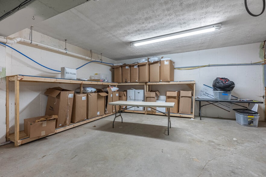 More Photos Of 5174 Hamilton Middletown Rd, Hamilton Light Distribution For Sale