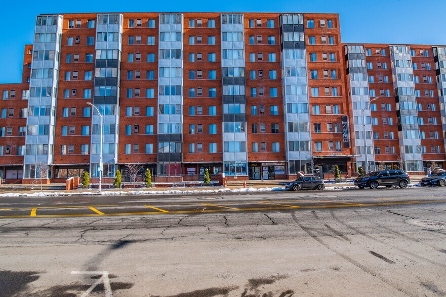 More Photos Of 250 Main St, Hartford Apartments For Lease