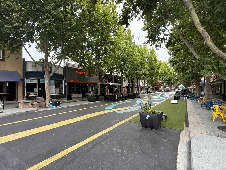 More Photos Of 951-975 W Dana St, Mountain View Storefront For Sale