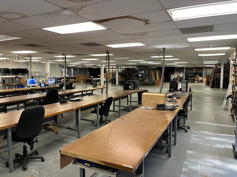 More Photos Of 4851 Keller Springs Rd, Addison Light Distribution For Lease