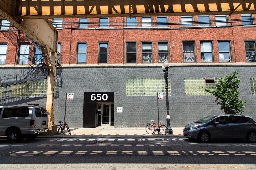 Primary Photo Of 650 W Lake St, Chicago Loft Creative Space For Lease