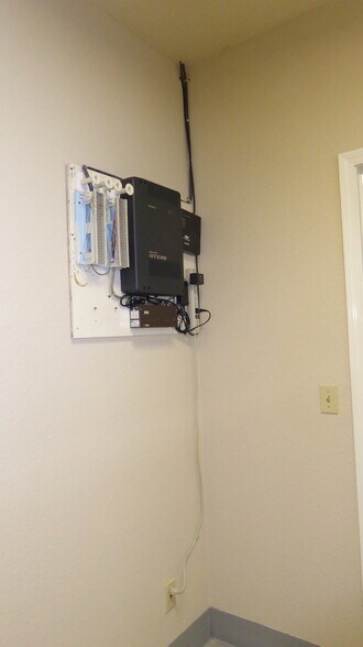 More Photos Of 40 Union Way, Vacaville Warehouse For Lease