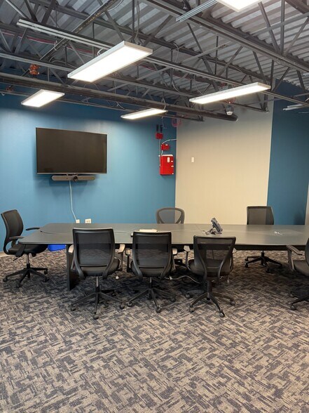 More Photos Of 7927-7939 Red Granite Loop, Colorado Springs Warehouse For Lease