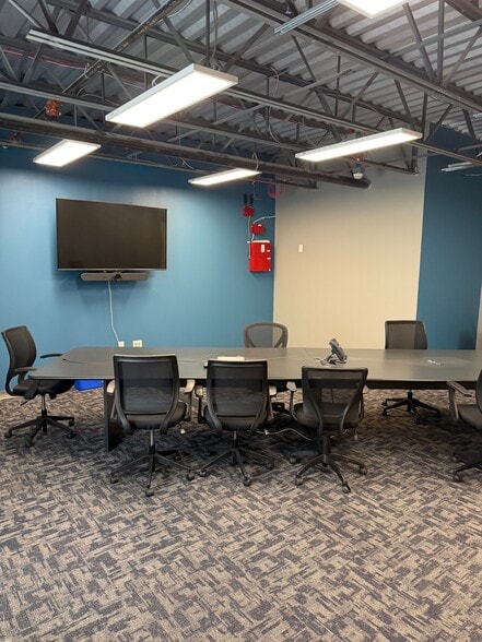 More Photos Of 7927-7939 Red Granite Loop, Colorado Springs Warehouse For Lease