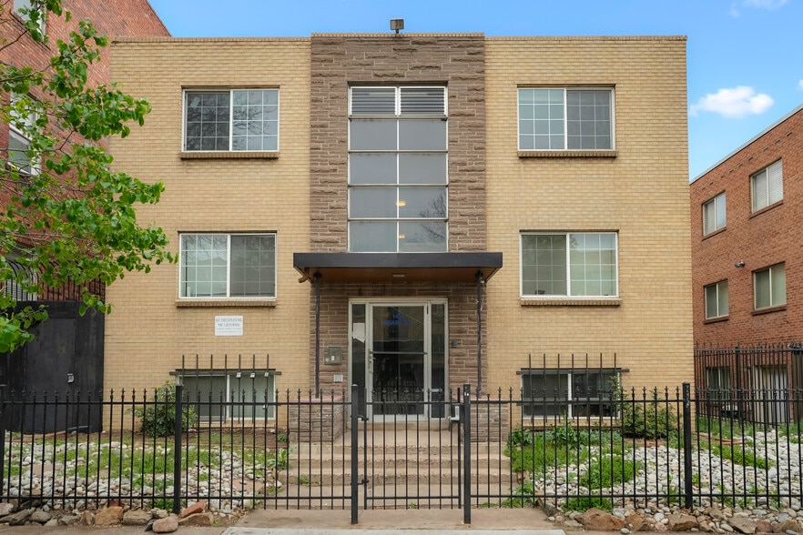 Primary Photo Of 1415 Pearl St, Denver Apartments For Sale