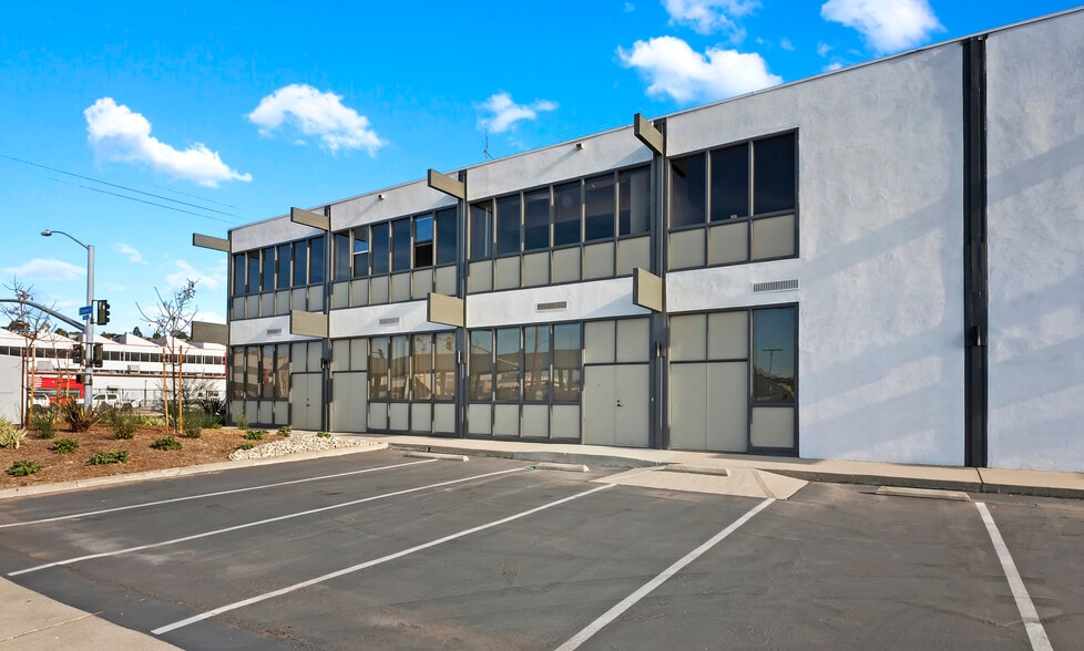 More Photos Of 4250 Pacific Hwy, San Diego Office For Lease