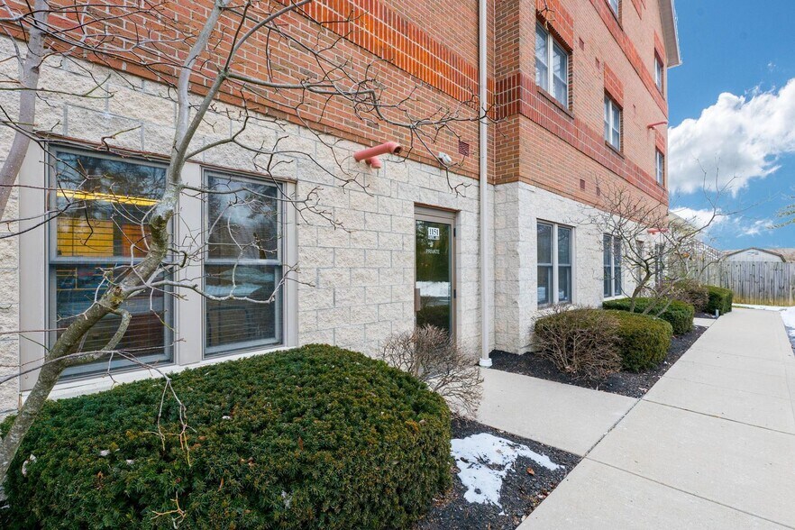 More Photos Of 1151 Bethel Rd, Columbus Medical For Sale