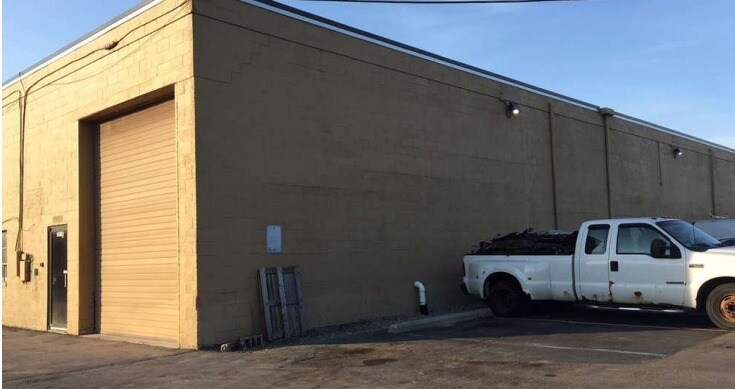 More Photos Of 33733-33753 Groesbeck Hwy, Fraser Manufacturing For Lease