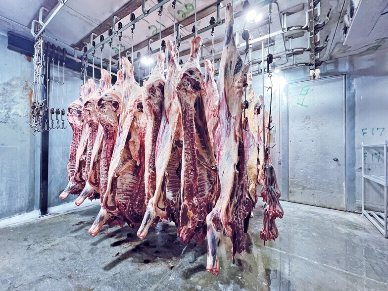 More Photos Of 55 Main St, Dell Industrial For Sale