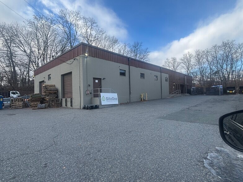 Primary Photo Of 21 Wheeling Ave, Woburn Warehouse For Lease