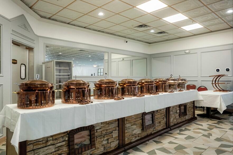 More Photos Of 9445 Park Meadows Dr, Lone Tree Restaurant For Sale