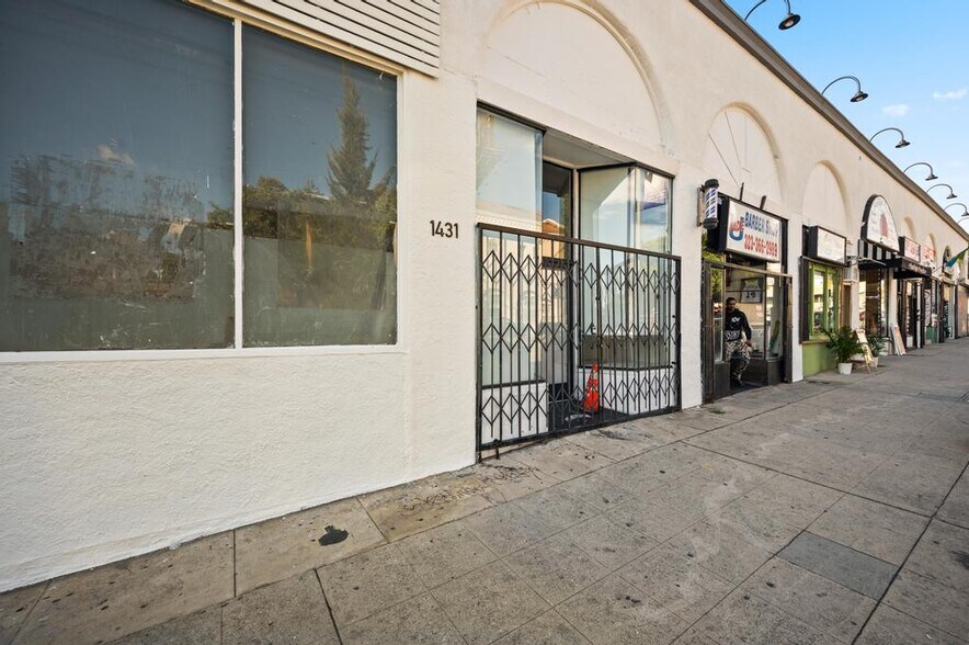 More Photos Of 1429-1445 N Highland Ave, Los Angeles Freestanding For Lease
