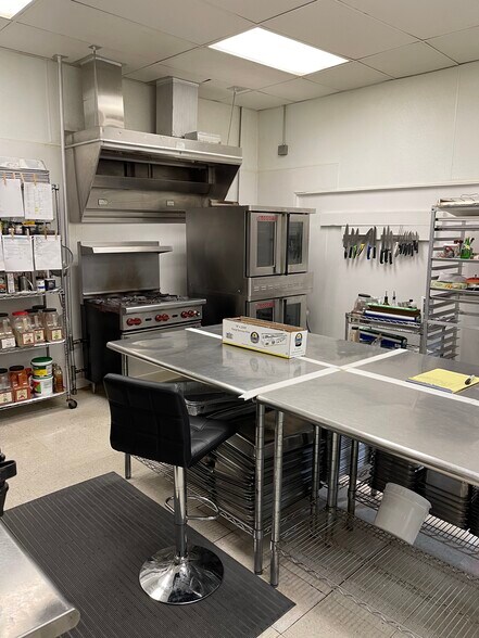 More Photos Of 109-111 S Main St, Irving Restaurant For Sale