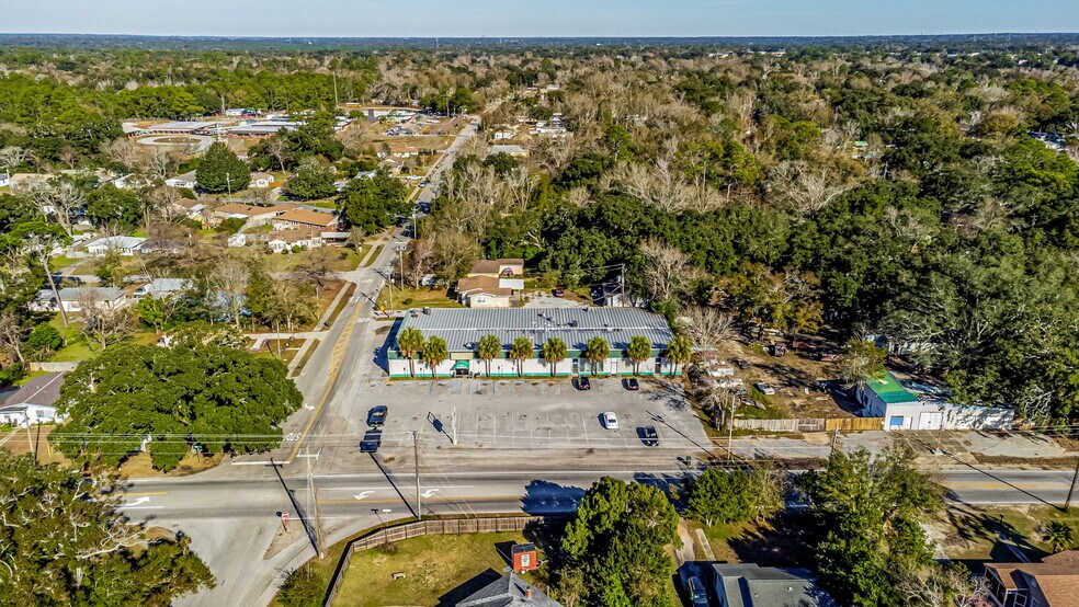 More Photos Of 4828 W Jackson St, Pensacola Storefront Retail Office For Sale