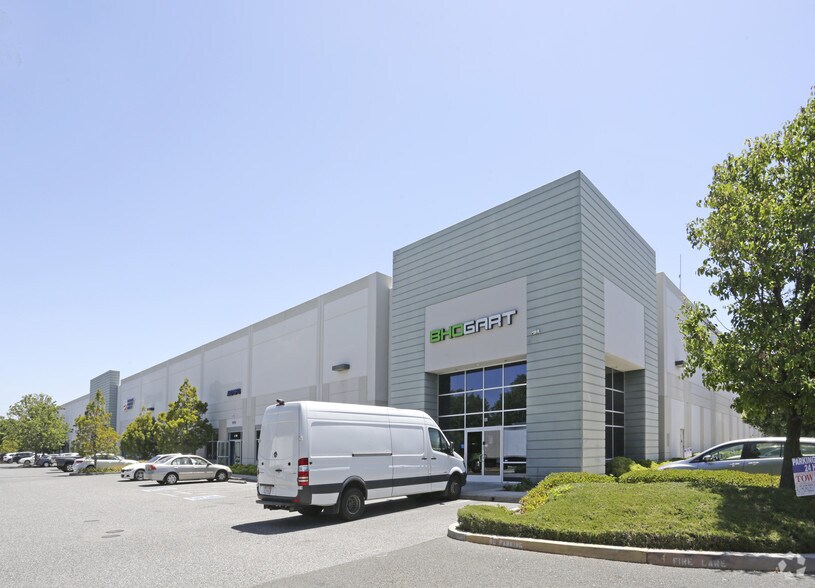 More Photos Of 1919 Monterey Rd, San Jose Warehouse For Lease