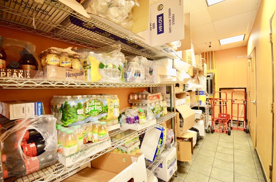 More Photos Of 4500-4520 City Line Ave, Philadelphia Unknown For Lease