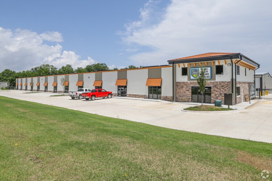 Primary Photo Of 1621 W 79th St, Tulsa Self Storage For Lease