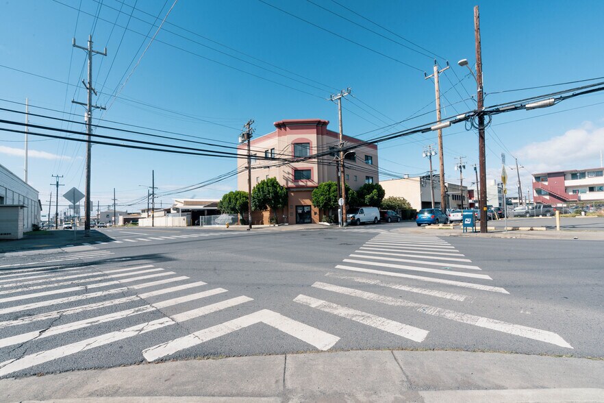 More Photos Of 1709 Kalani St, Honolulu Freestanding For Sale
