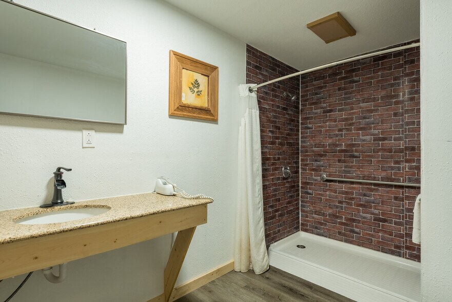 More Photos Of 30362 US Highway 160, South Fork Hotel For Sale