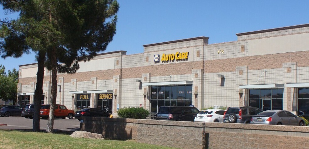 More Photos Of 875 N McQueen Rd, Gilbert Showroom For Lease