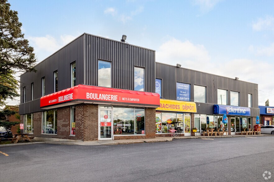 Primary Photo Of 1001-1005 Boul de Périgny, Chambly General Retail For Lease