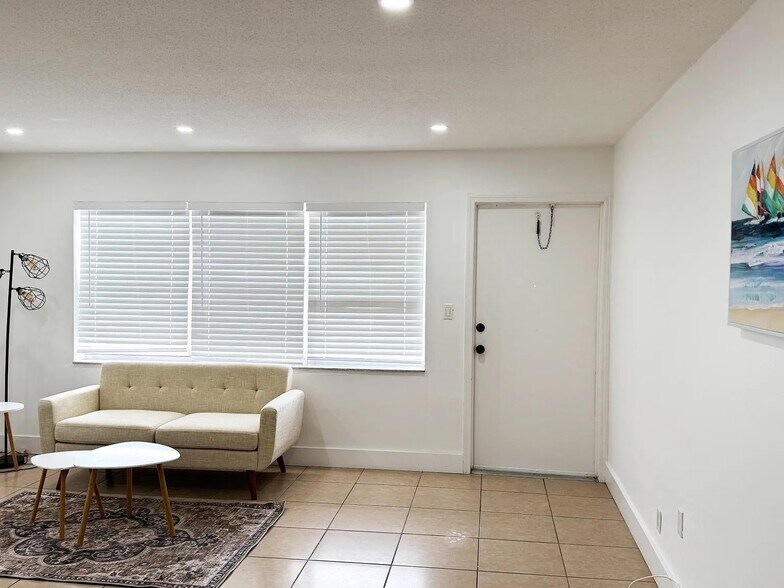 More Photos Of 2255 SE 5th St, Pompano Beach Apartments For Sale