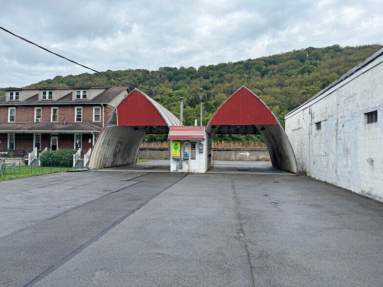 Primary Photo Of 635-639 Maple Ave, Johnstown Carwash For Sale