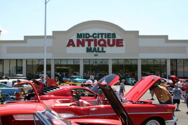 More Photos Of 803-819 W Pipeline Rd, Hurst Unknown For Lease