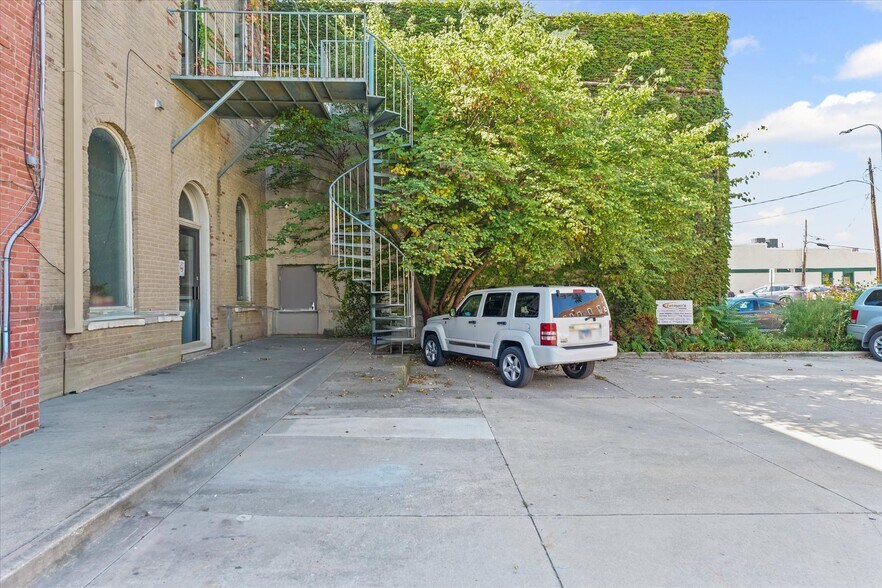 More Photos Of 110 W Main St, Urbana Storefront Retail Office For Sale