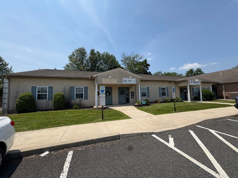 Primary Photo Of 134-136 Mill Rd, Quakertown Medical For Lease