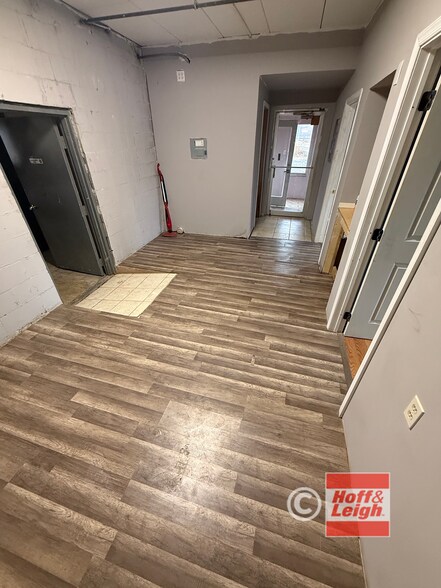 More Photos Of 2457 Mogadore Rd, Akron Warehouse For Sale