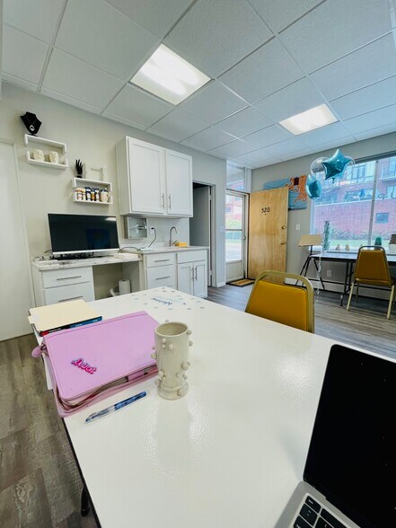 More Photos Of 520-522 E Eleven Mile Rd, Royal Oak Freestanding For Sale