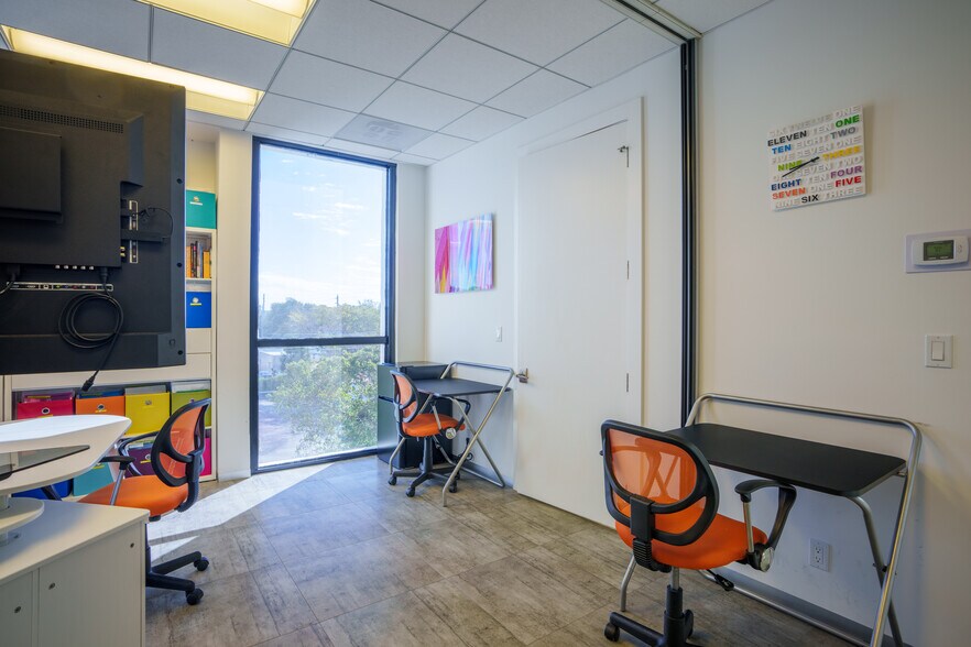 More Photos Of 2450 Hollywood Blvd, Hollywood Loft Creative Space For Sale