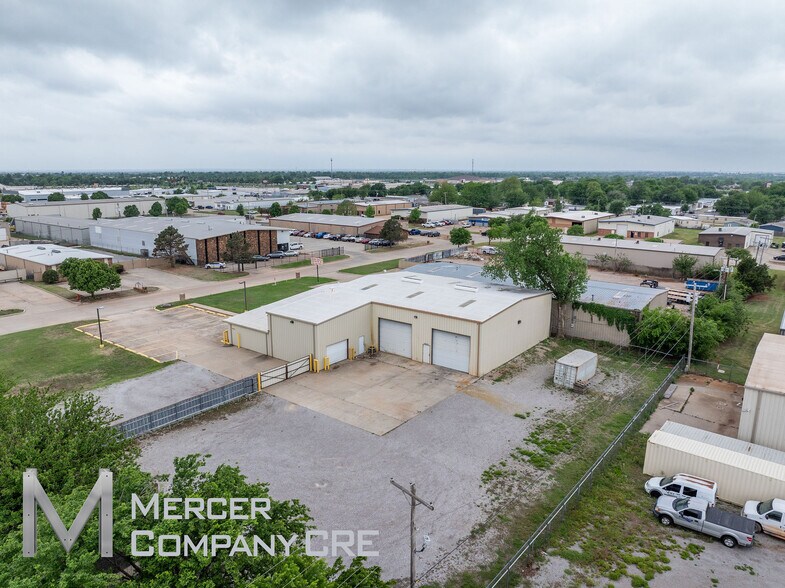 Primary Photo Of 813 SE 84th St, Oklahoma City Manufacturing For Sale