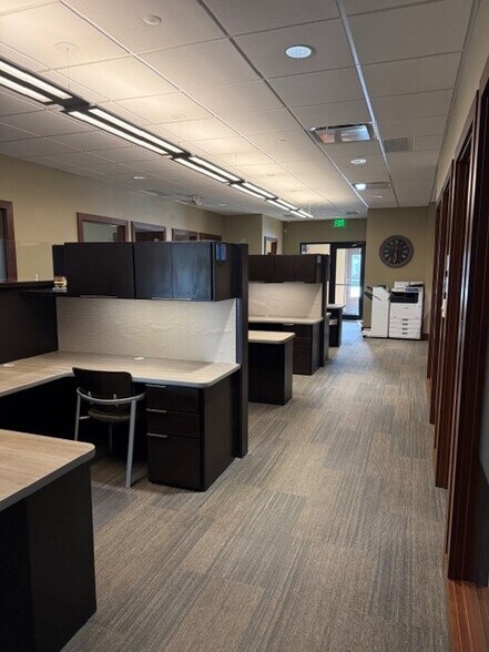 More Photos Of 4554 S 38th Ave, Fargo Bank For Lease