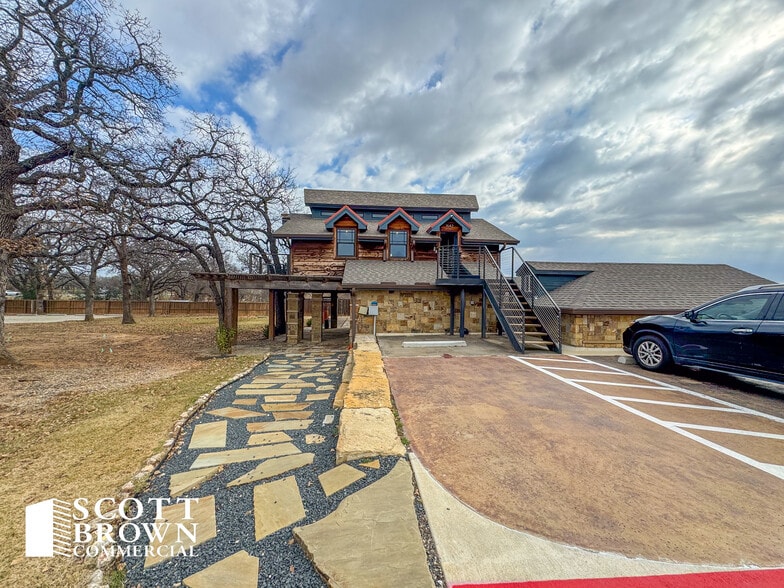 More Photos Of 1642 FM 407, Argyle Unknown For Lease