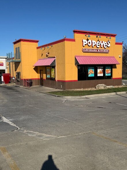 More Photos Of 3100 Prospect Ave, Kansas City Fast Food For Lease