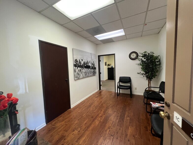 More Photos Of 141 Duesenberg Dr, Thousand Oaks Medical For Sale