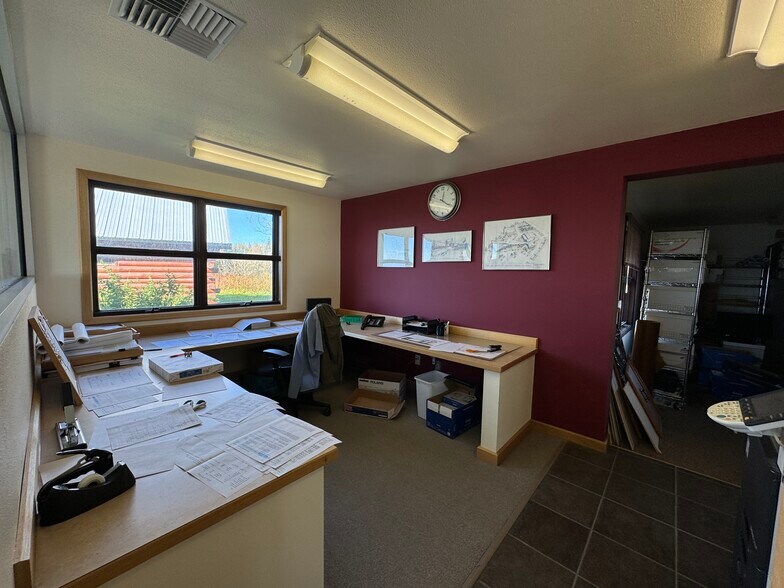 More Photos Of 606 Petersen Way, Kenai Office For Lease