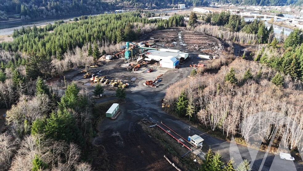 More Photos Of 330 S Bay Rd, Toledo Land For Sale