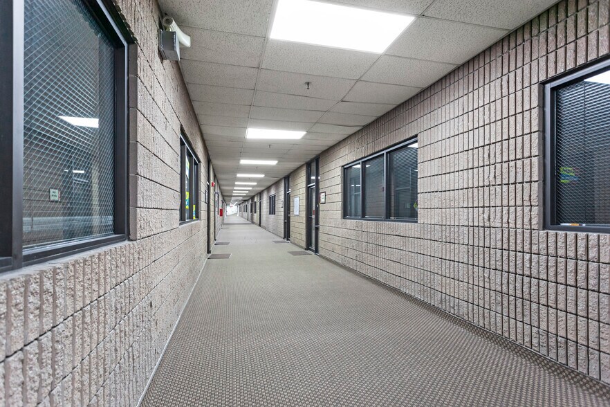 More Photos Of 3101-3150 Mercier St, Kansas City Warehouse For Lease