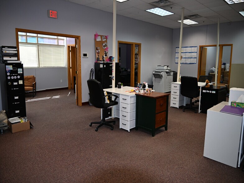 More Photos Of 501-527 Highway 25, Monticello Storefront Retail Office For Lease