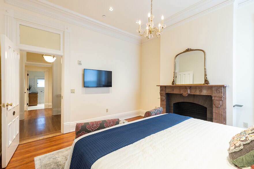 More Photos Of 423 Seminary St, Napa Specialty For Sale