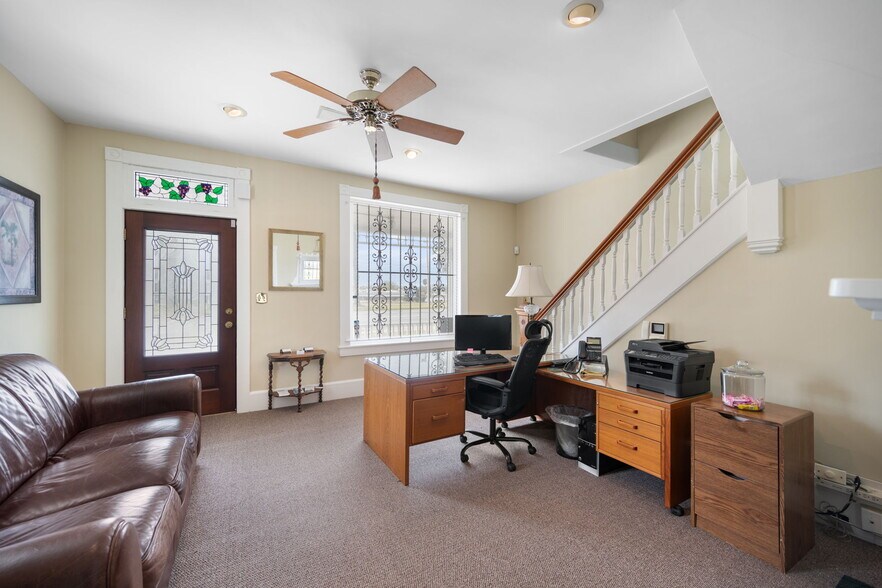 More Photos Of 339 S Ridgewood Ave, Daytona Beach Office Residential For Sale