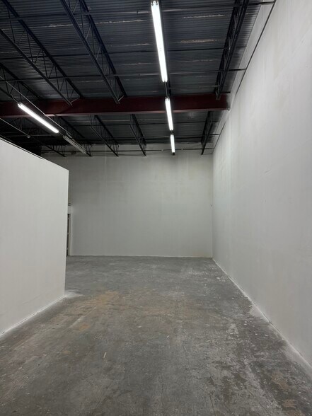 More Photos Of 2003-2033 W McNab Rd, Pompano Beach Warehouse For Lease