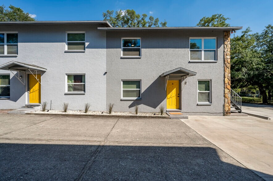 More Photos Of 7919 Lakeshore Dr, Tampa Multifamily For Sale